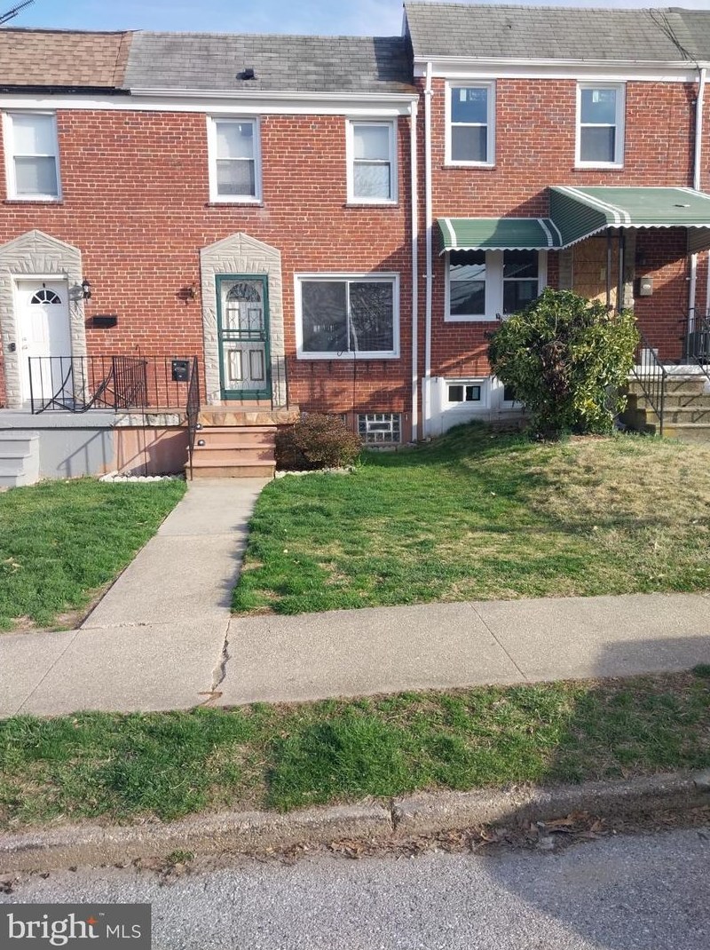 3911 Brehms Ln, Baltimore, MD 21213-1811