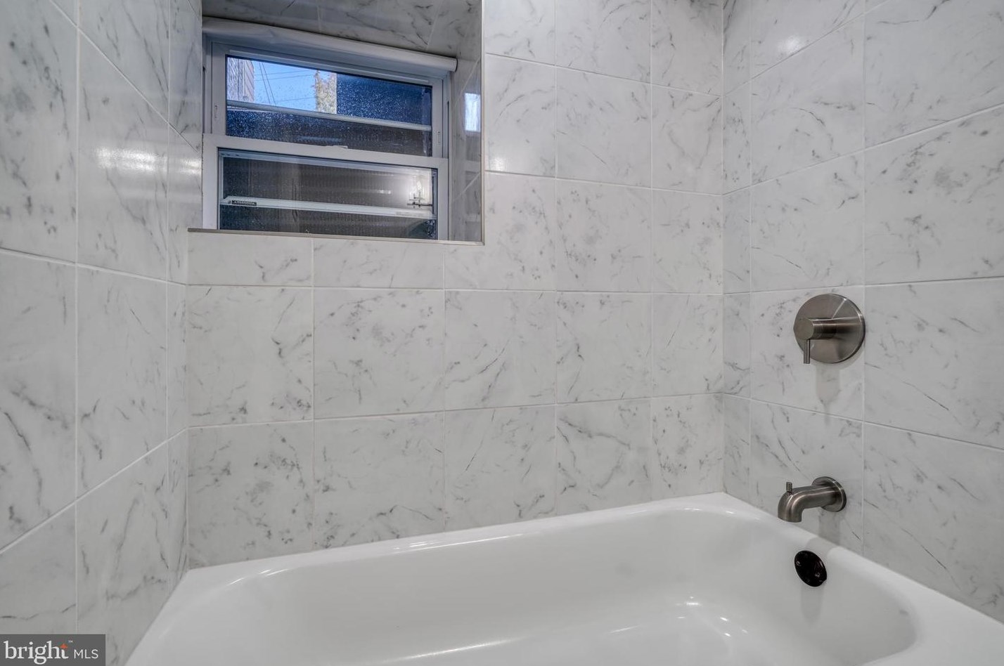 1645 Ruxton Ave, Baltimore MD  21216-3216 exterior