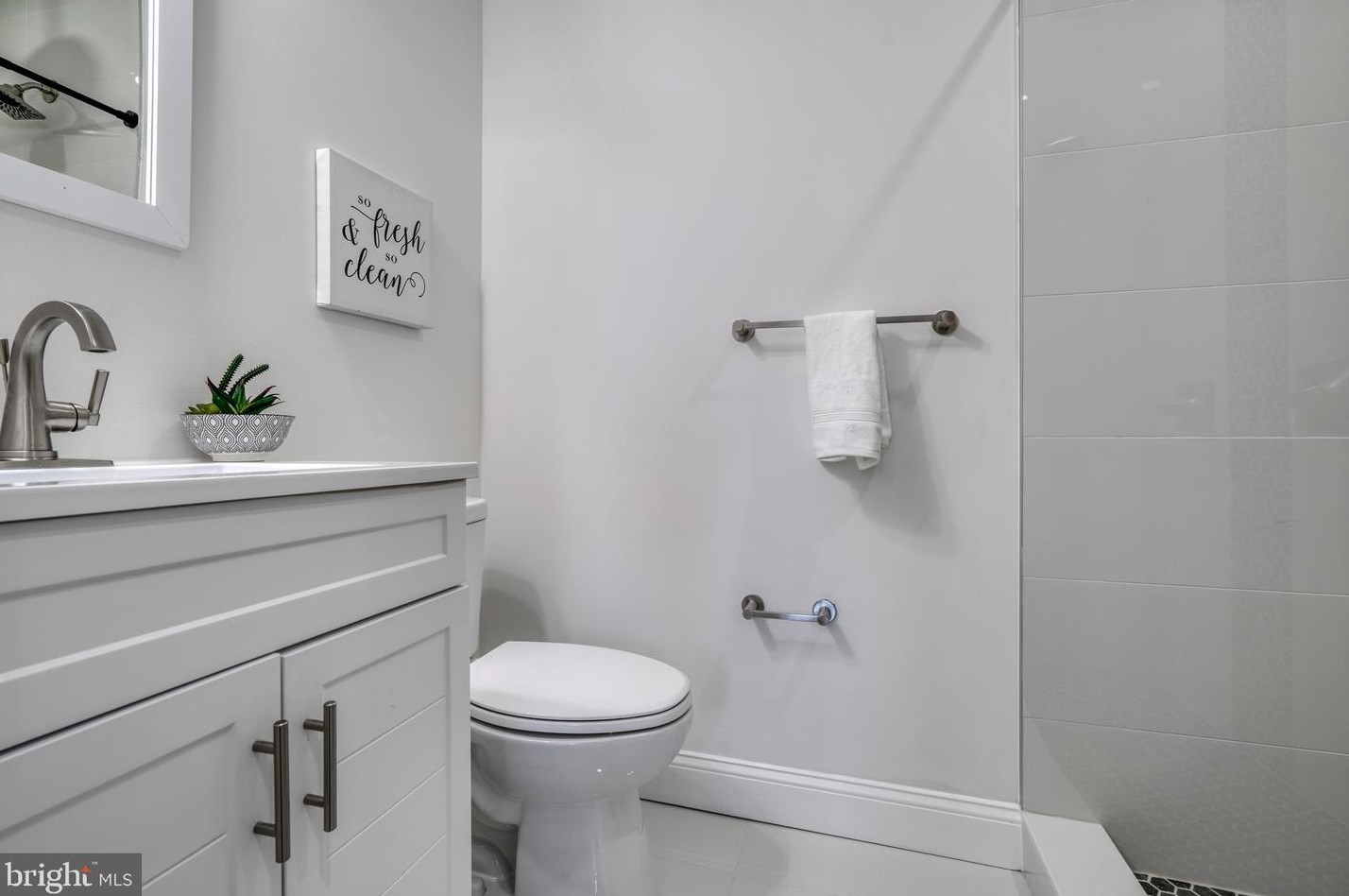 1645 Ruxton Ave, Baltimore MD  21216-3216 exterior