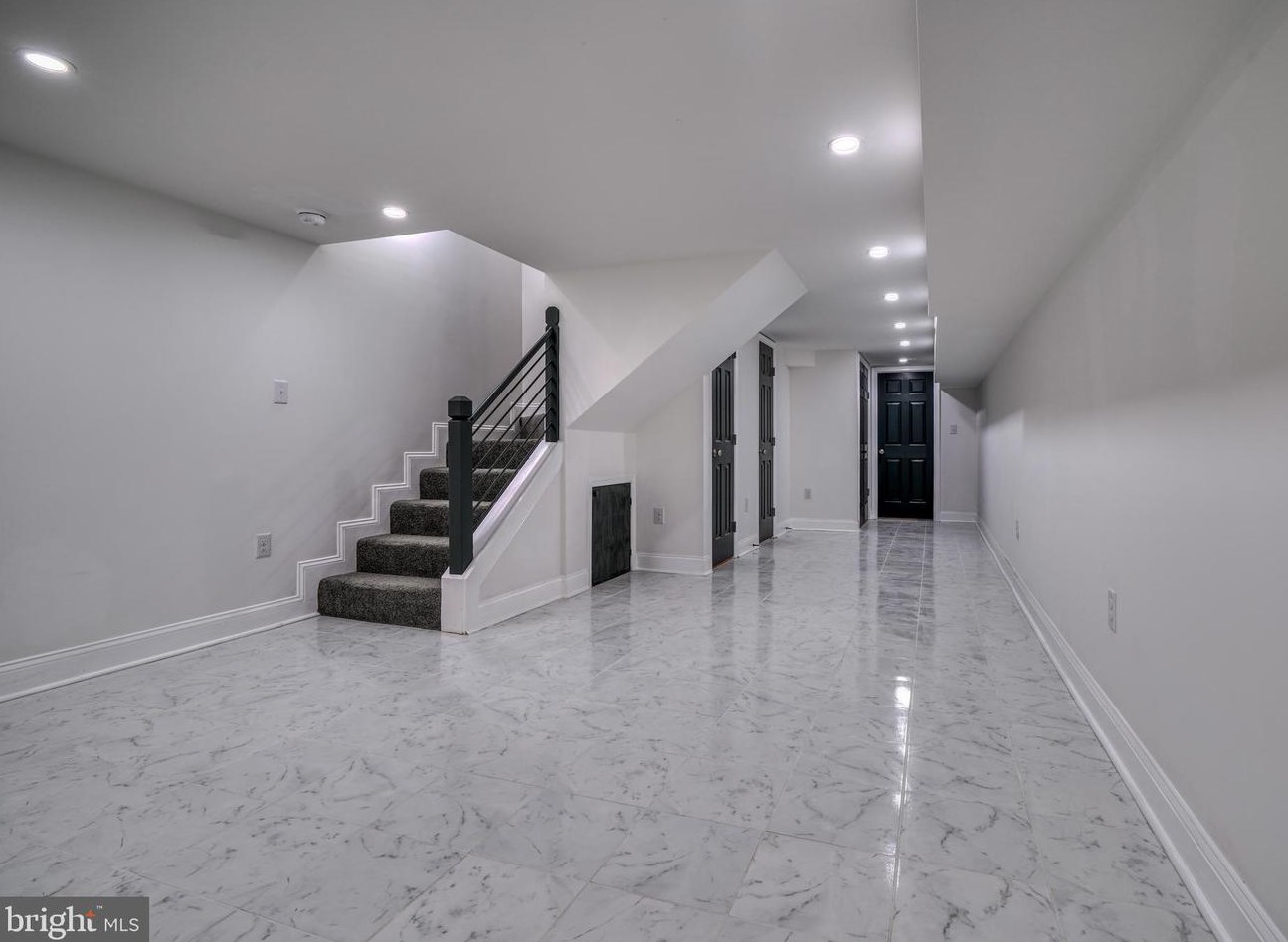 1645 Ruxton Ave, Baltimore MD  21216-3216 exterior