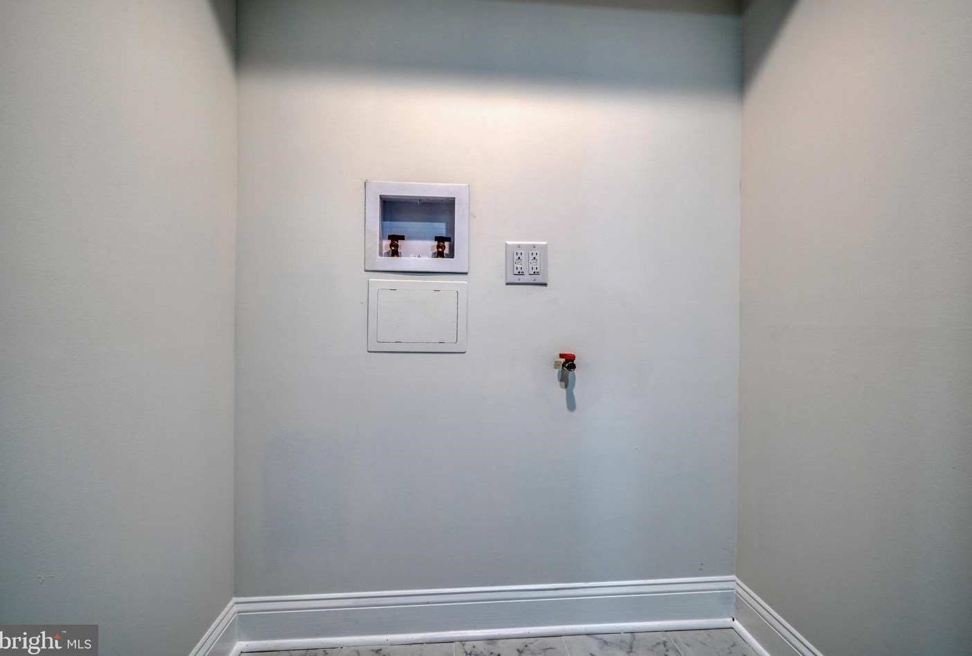 1645 Ruxton Ave, Baltimore MD  21216-3216 exterior