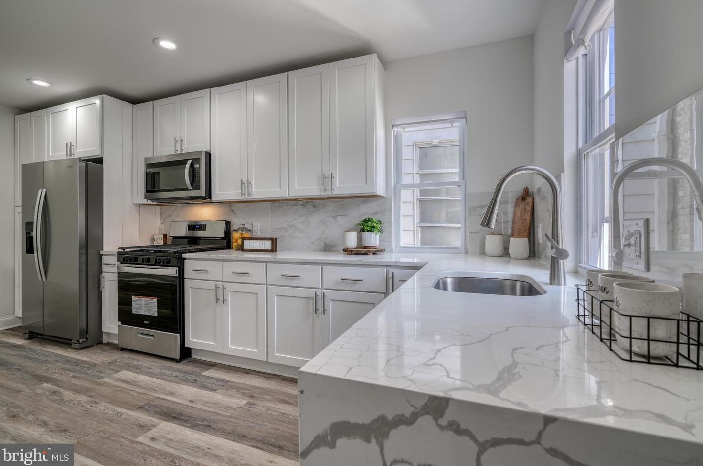 1645 Ruxton Ave, Baltimore MD  21216-3216 exterior