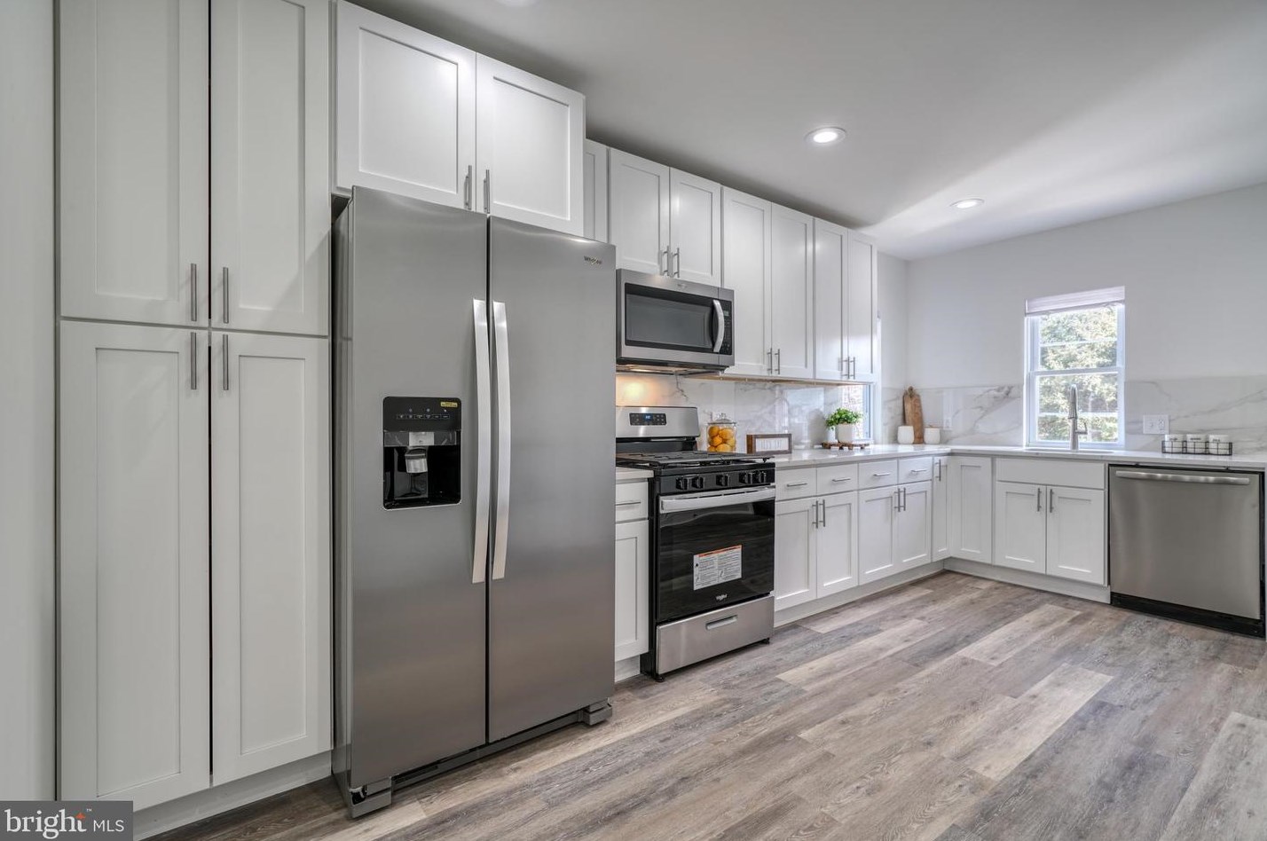 1645 Ruxton Ave, Baltimore MD  21216-3216 exterior