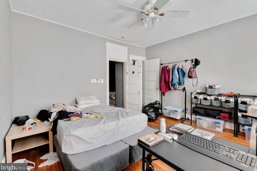2709 Howard St, Baltimore MD  21218-4310 exterior