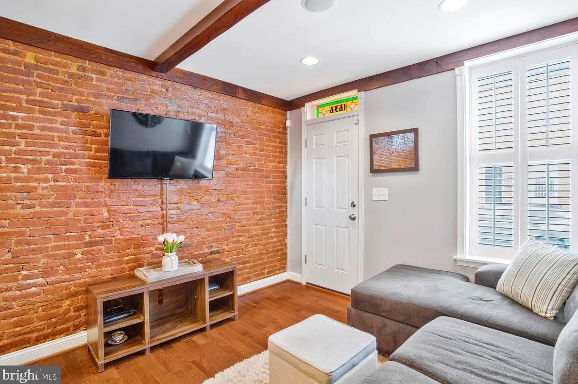 1636 Clarkson St, Baltimore MD  21230-4418 exterior
