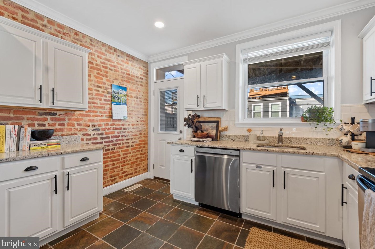 212 Bouldin St, Baltimore MD  21224-5021 exterior