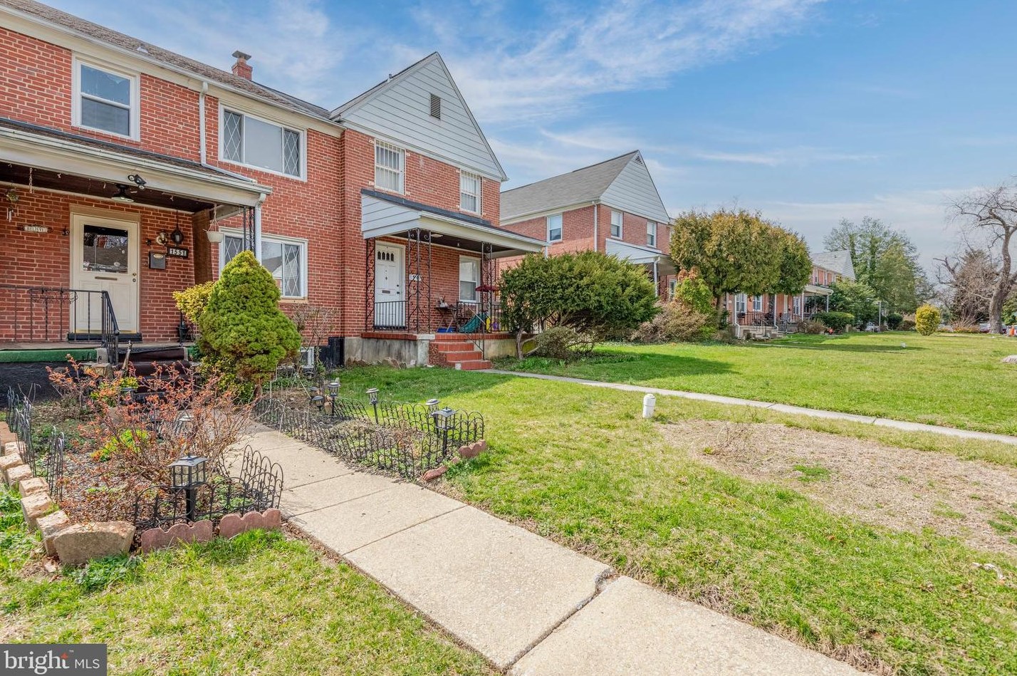 1551 Stonewood Rd, Baltimore MD  21239-4040 exterior