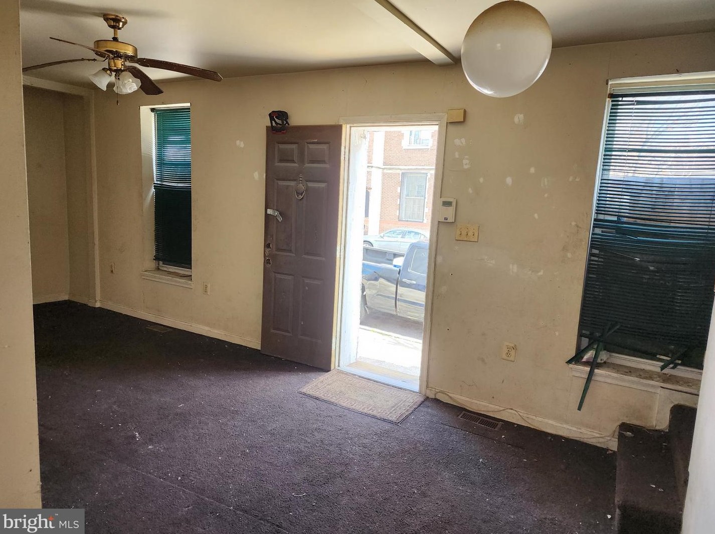 1622 Calhoun St, Baltimore, MD 21217-2803