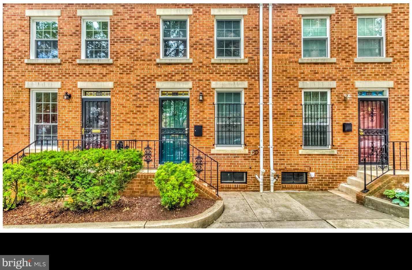 1807 Lamley St, Baltimore, MD 21231-1533
