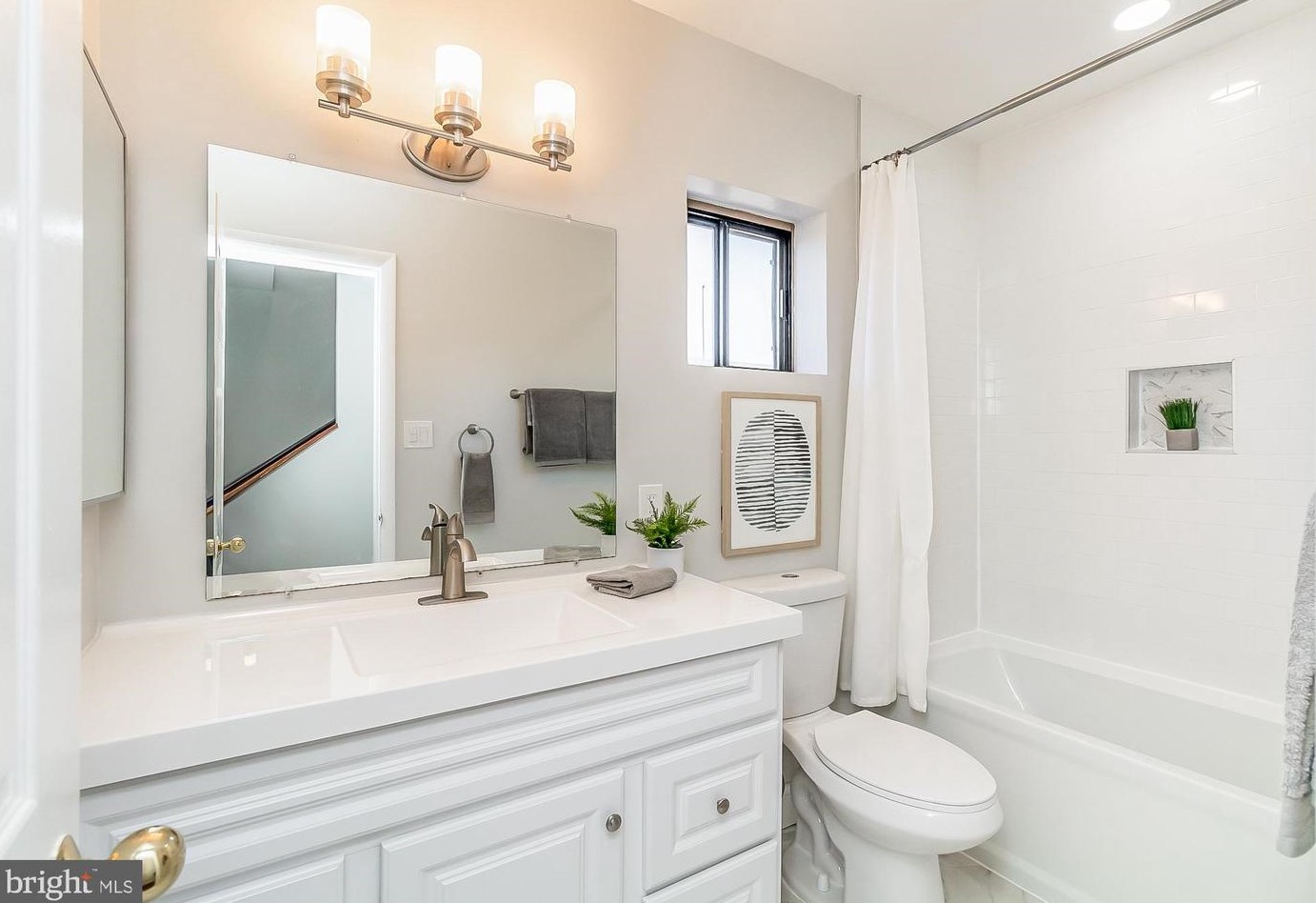 933 Stubblefield Ln, Baltimore MD  21202-3757 exterior