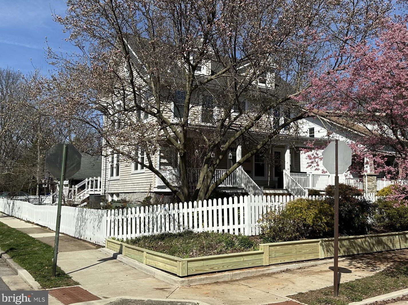 2714 Manhattan Ave, Baltimore, MD 21215-4119