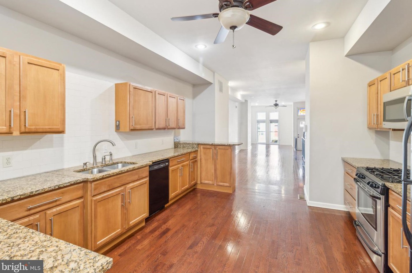 1814 Barclay St, Baltimore MD  21202-2922 exterior