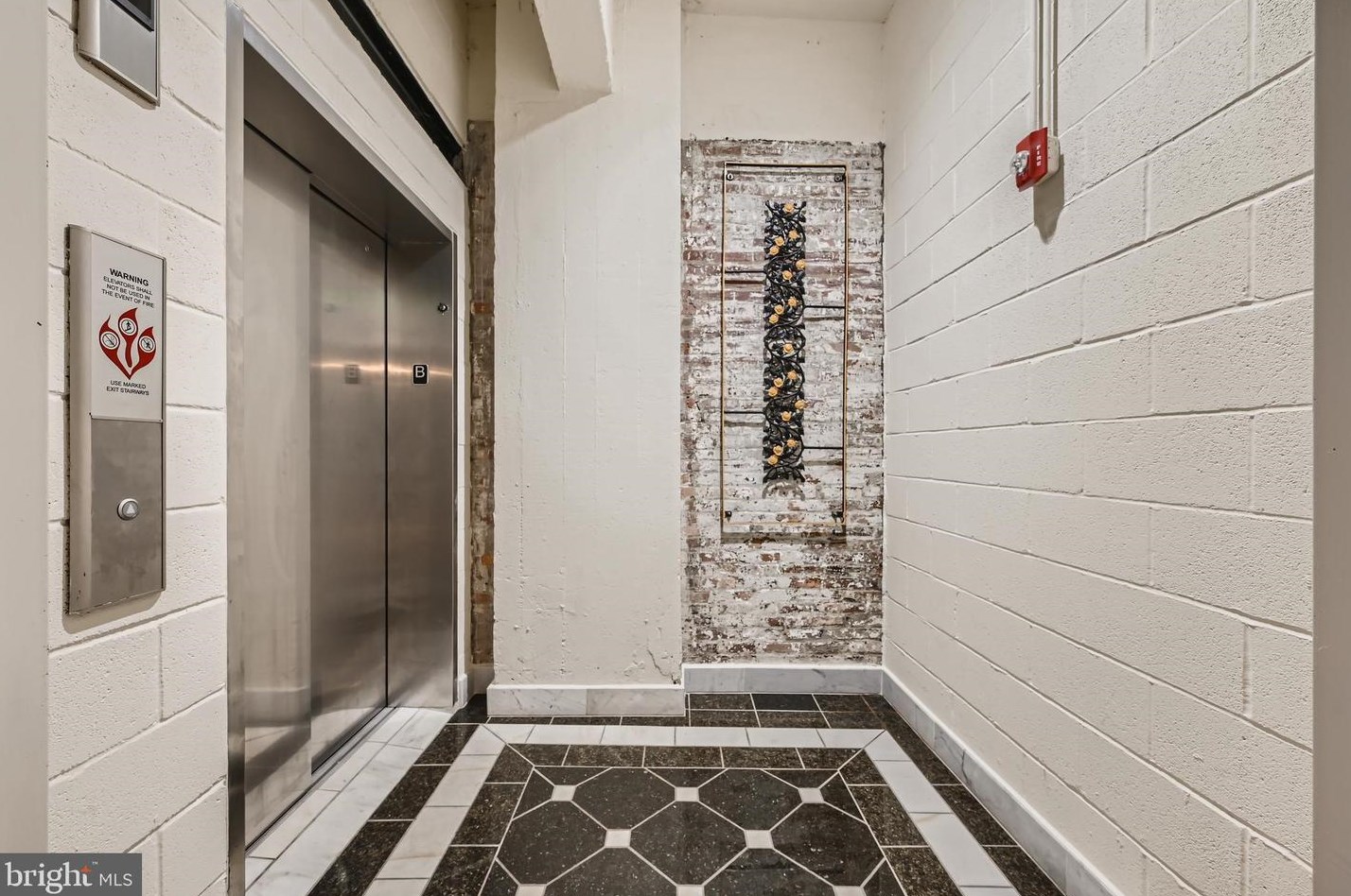 311 W Baltimore St #202, Baltimore, MD 21201