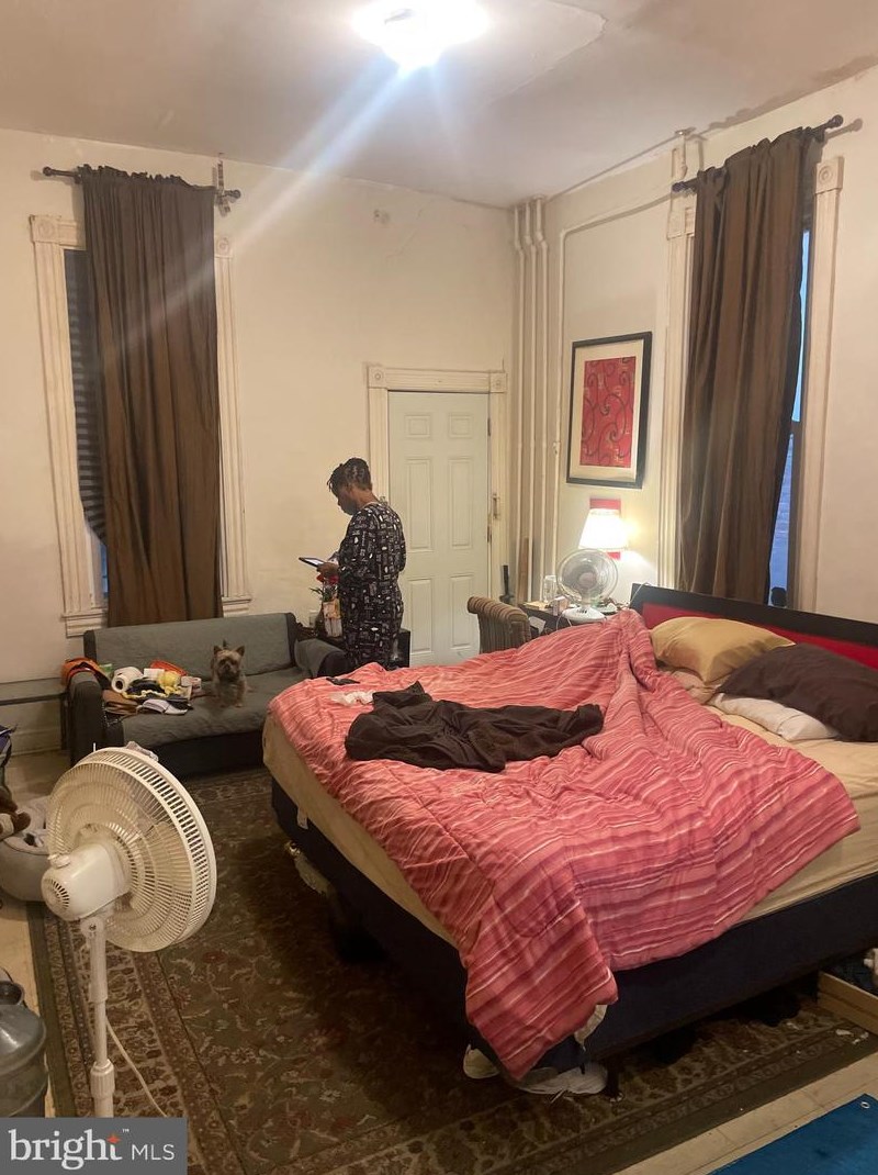 2205 Brookfield Ave, Baltimore MD 21217-4618 exterior