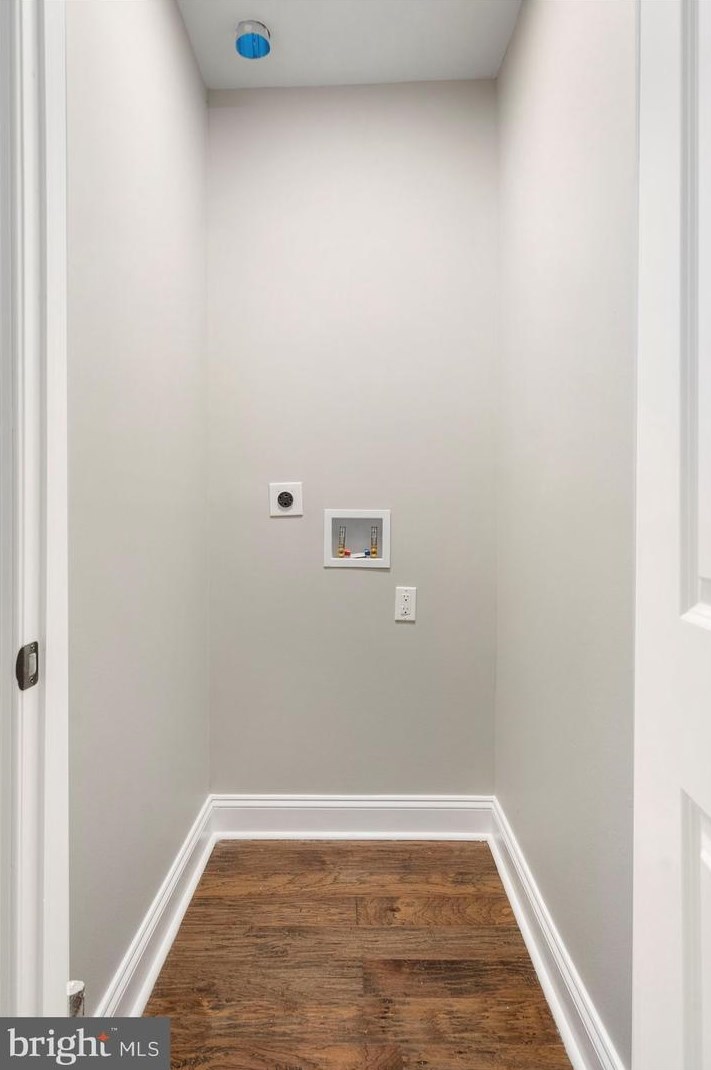 1906 Barclay St, Baltimore MD  21218-6128 exterior