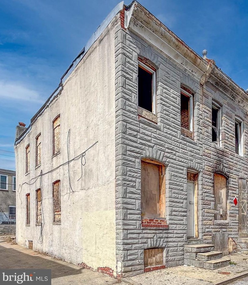 1824 Chapel St, Baltimore MD  21213-2444 exterior