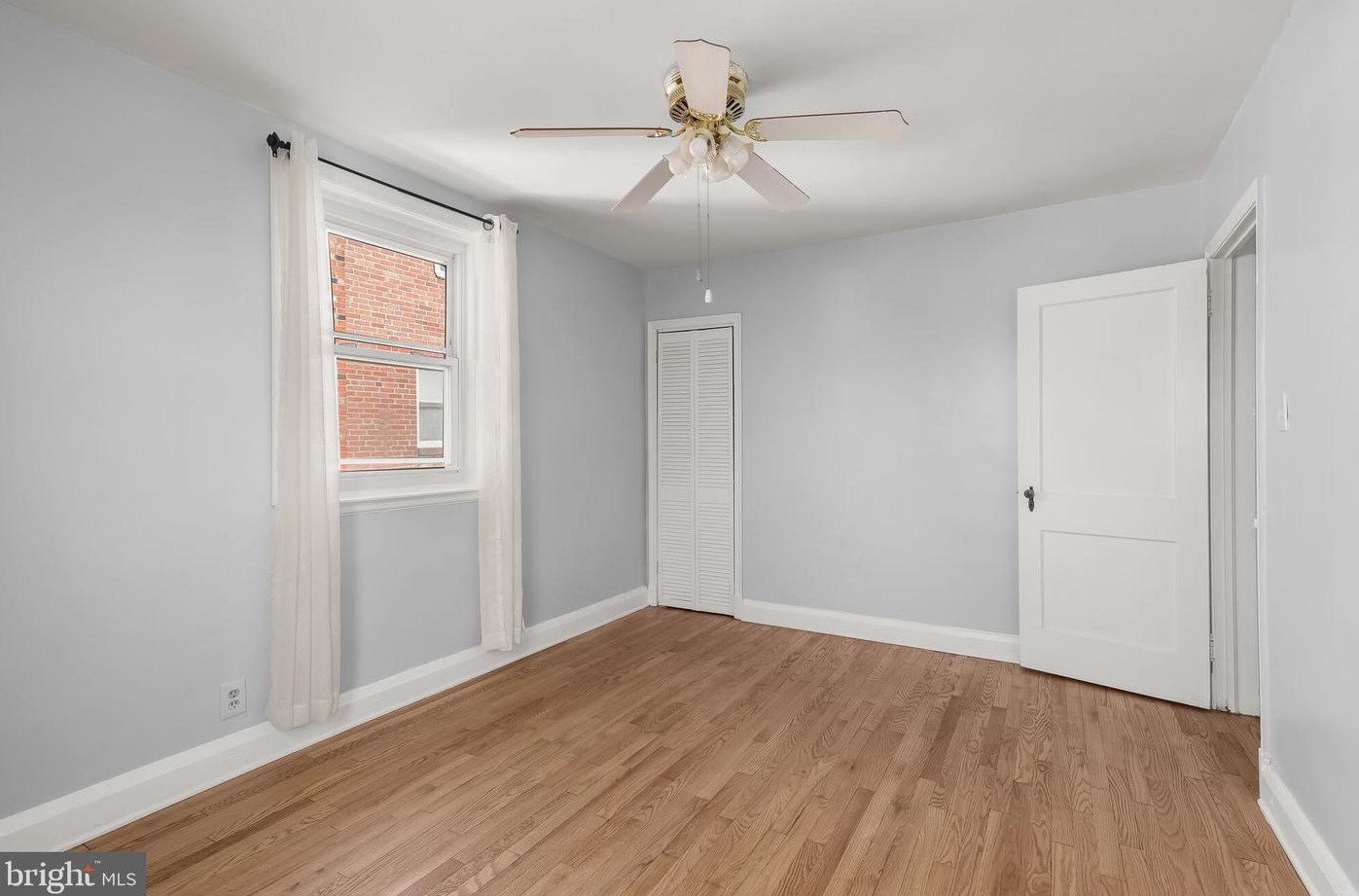 616 Washburn Ave, Baltimore MD  21225-2133 exterior