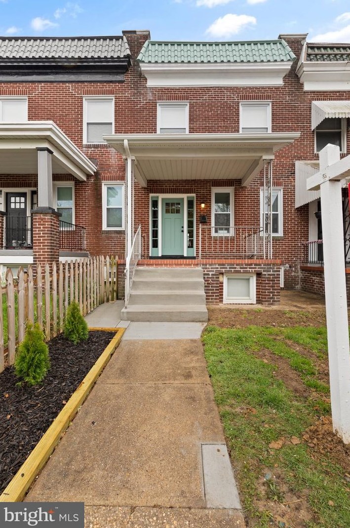 810 Primson Ave, Baltimore, MD 21229-4604