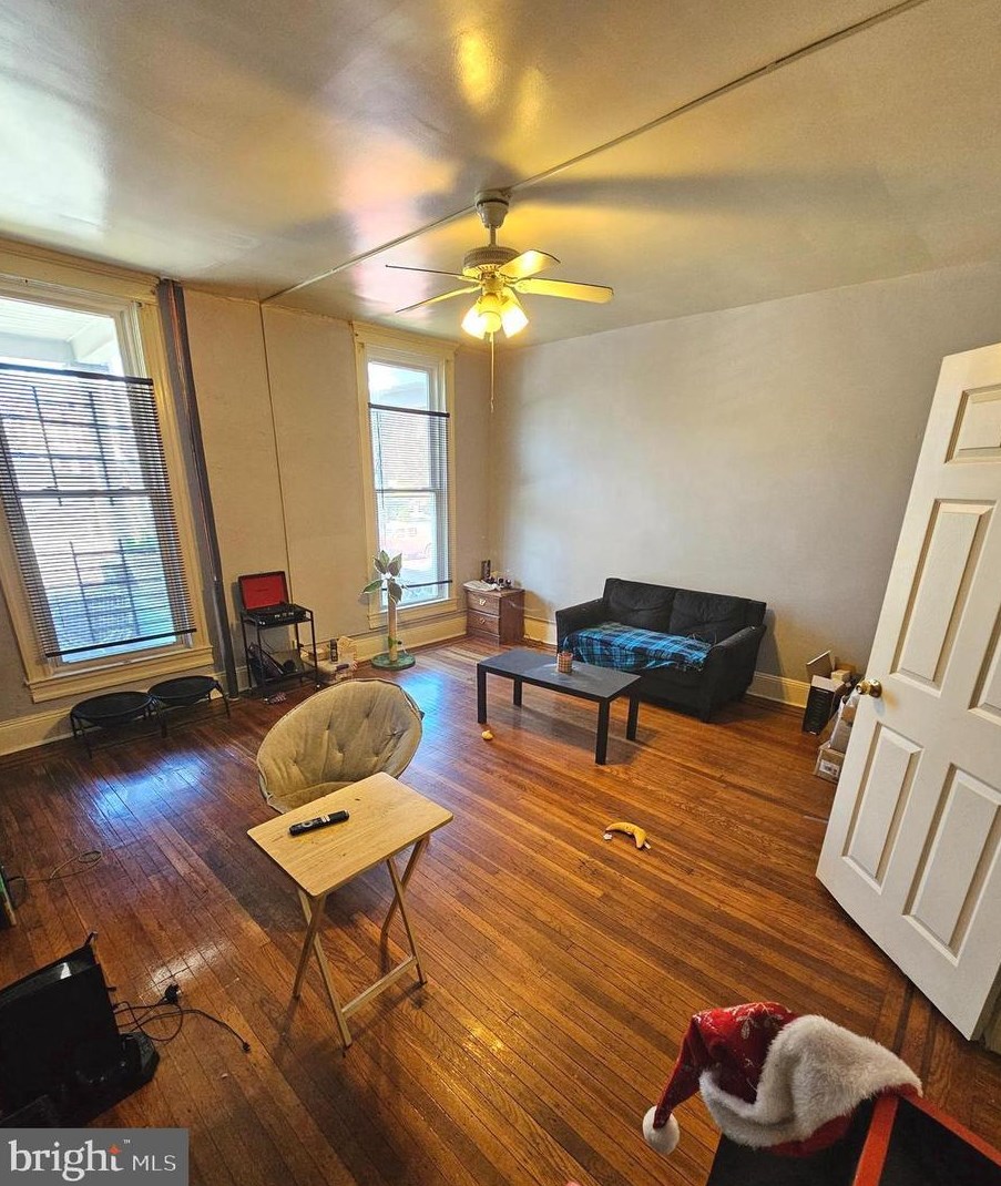 207 29th St, Baltimore MD  21211-2958 exterior