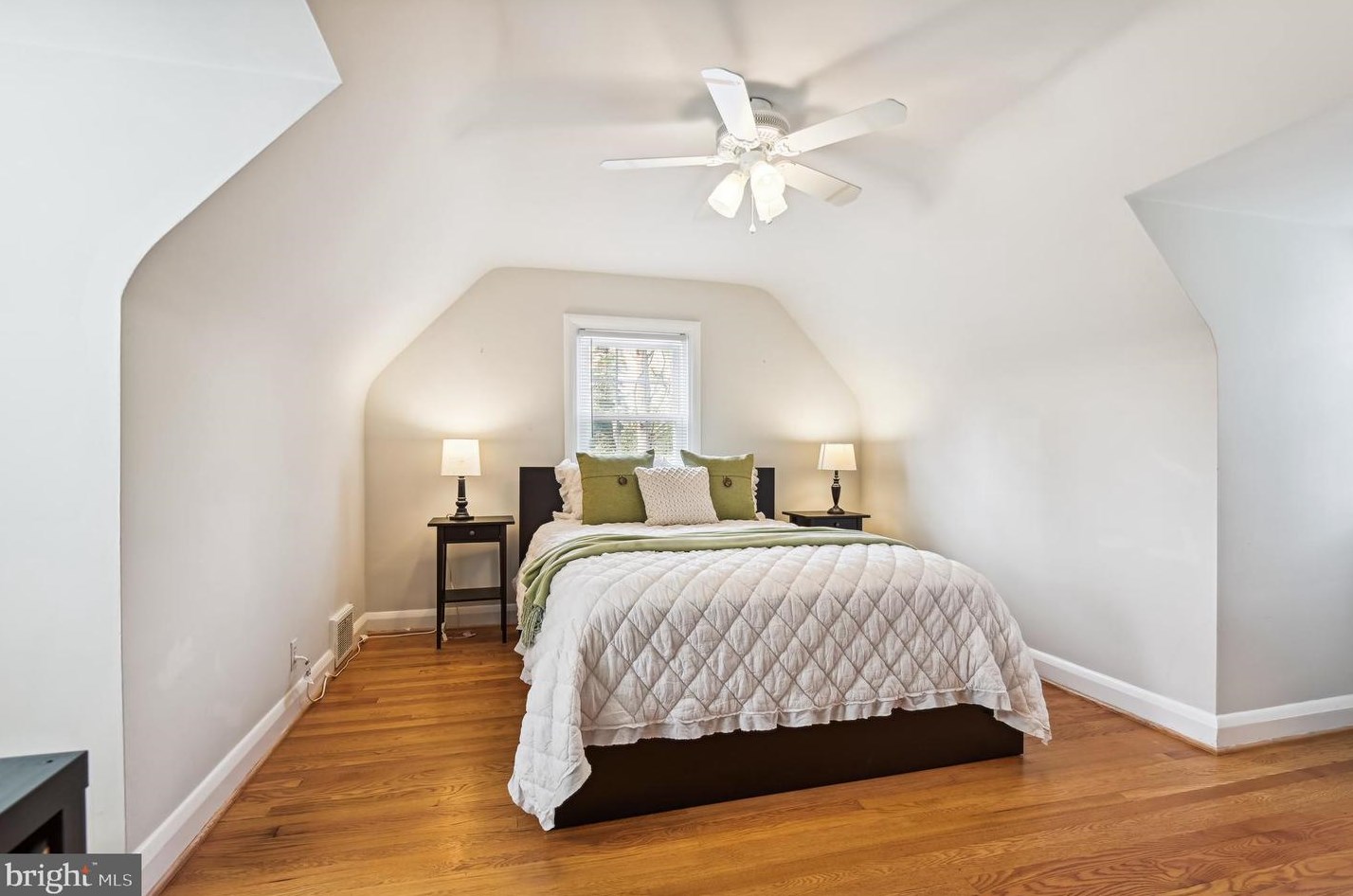 10 Gittings Ave, Baltimore MD  21212-2420 exterior