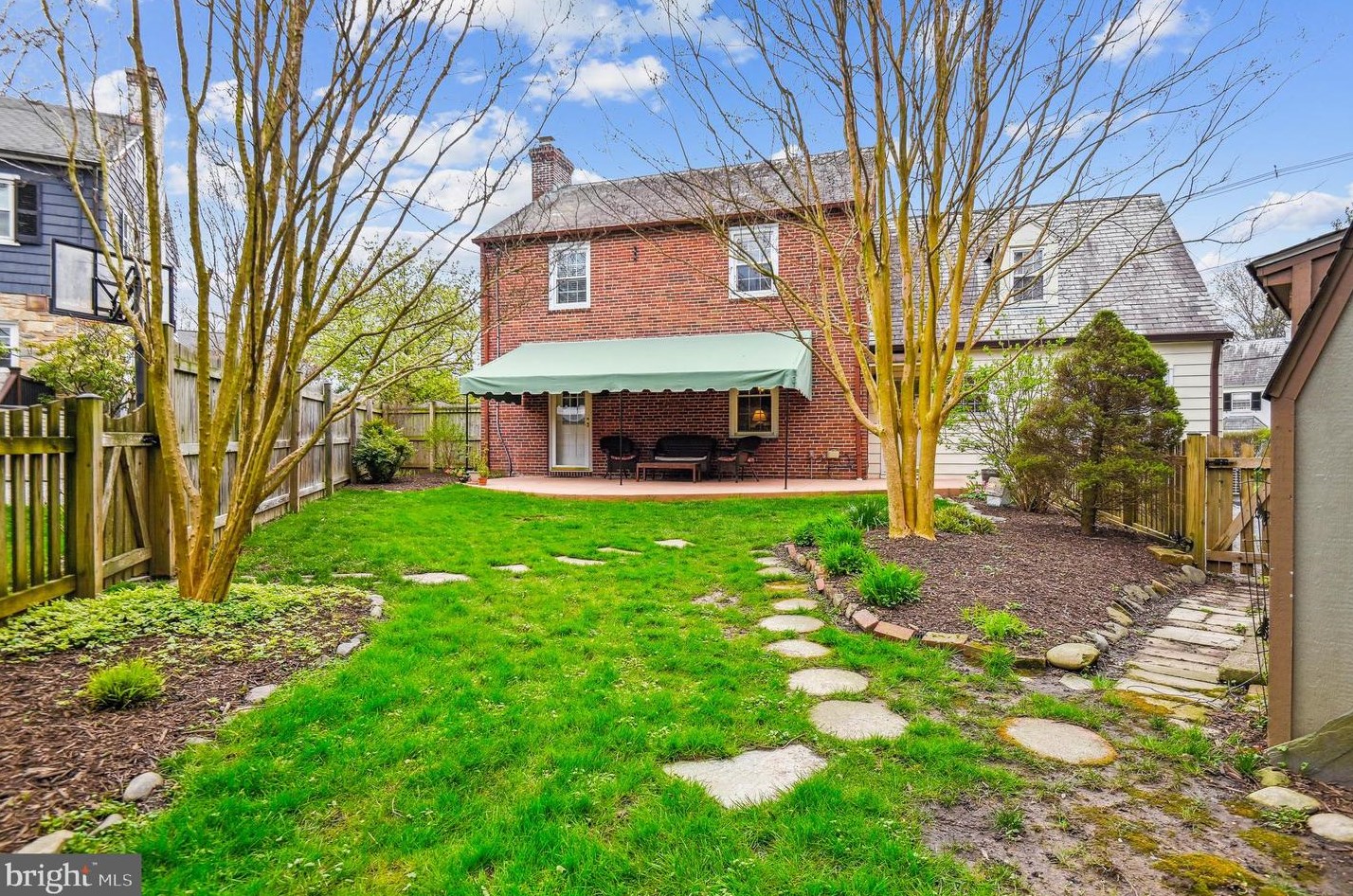 10 Gittings Ave, Baltimore MD  21212-2420 exterior