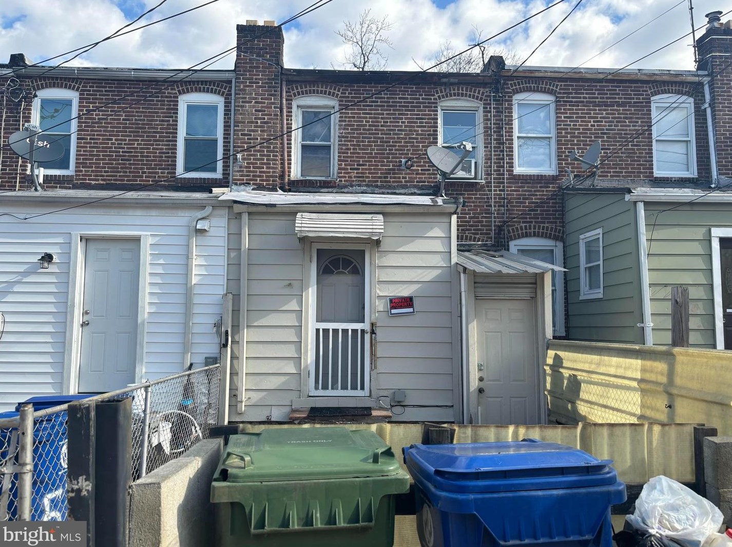 51 Talbott St, Baltimore, MD 21225-1742