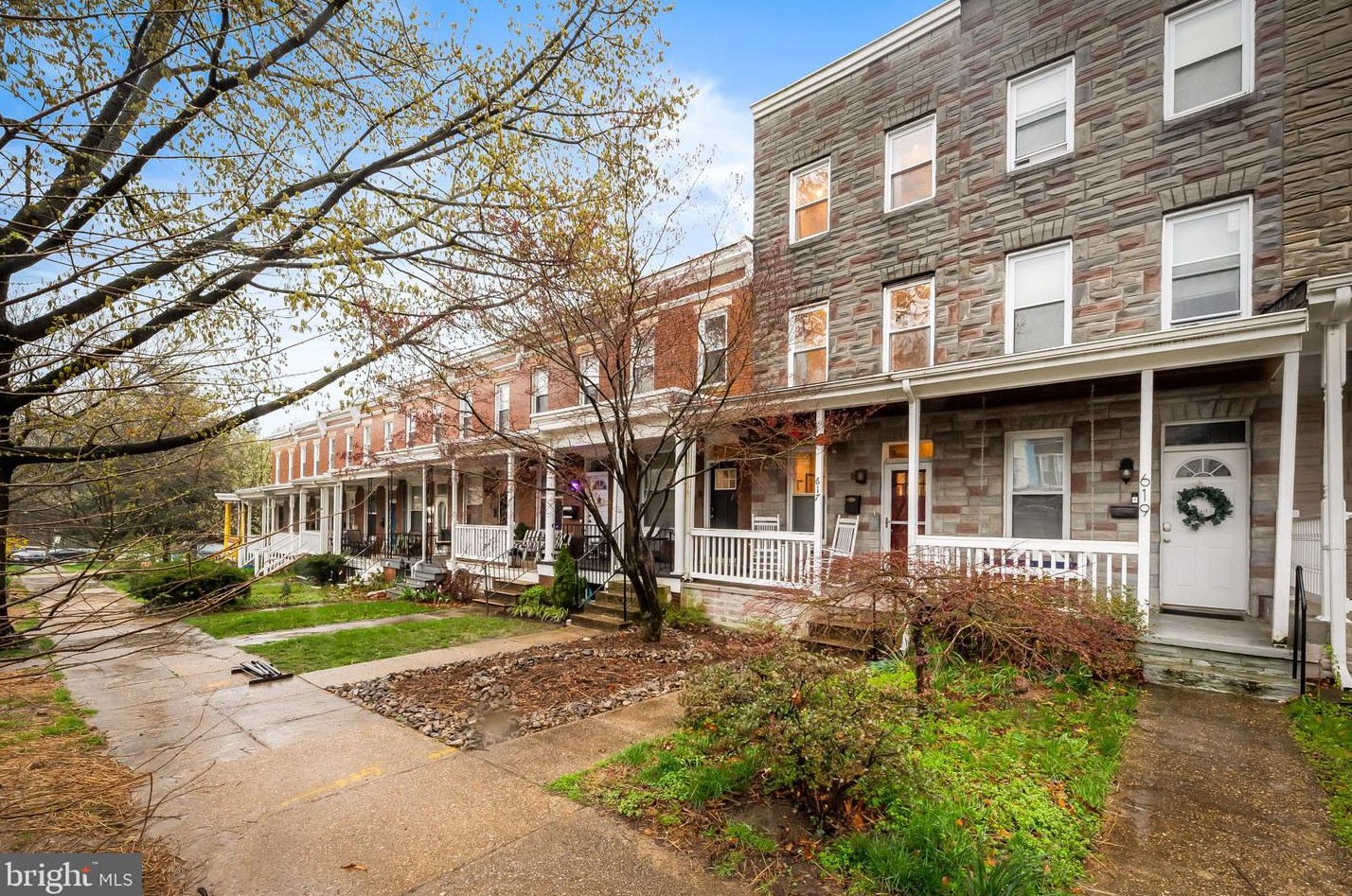 617 33rd St, Baltimore, MD 21211-2702