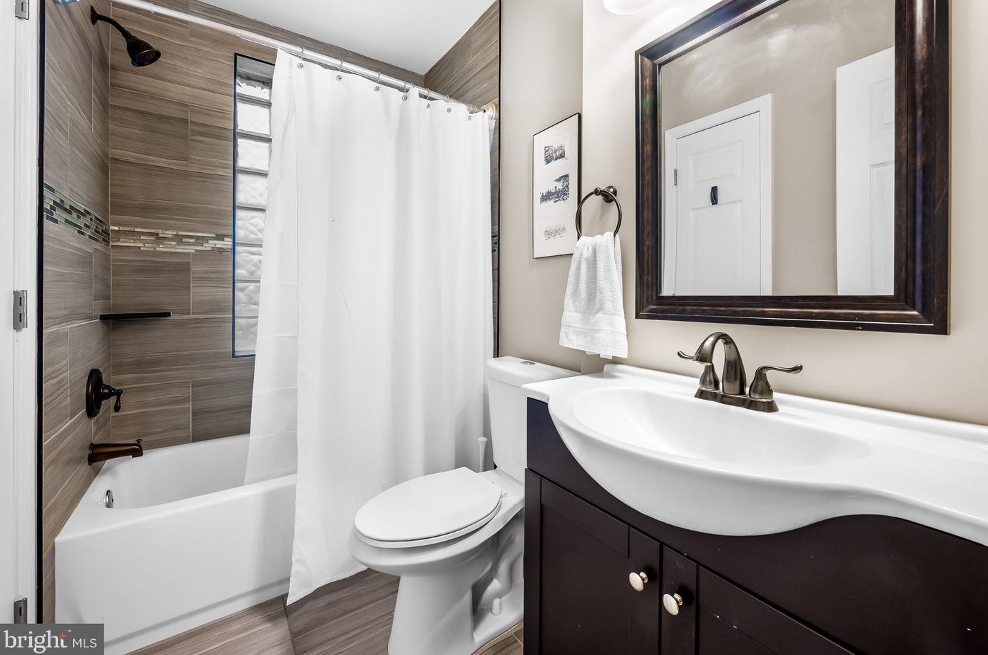 617 33 St, Baltimore MD 21211-2710 exterior