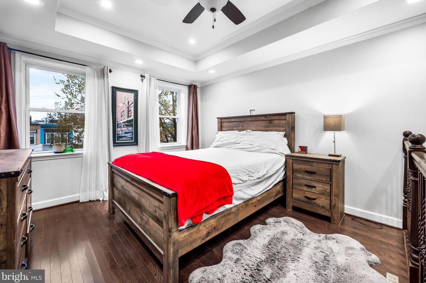 617 33 St, Baltimore MD 21211-2710 exterior