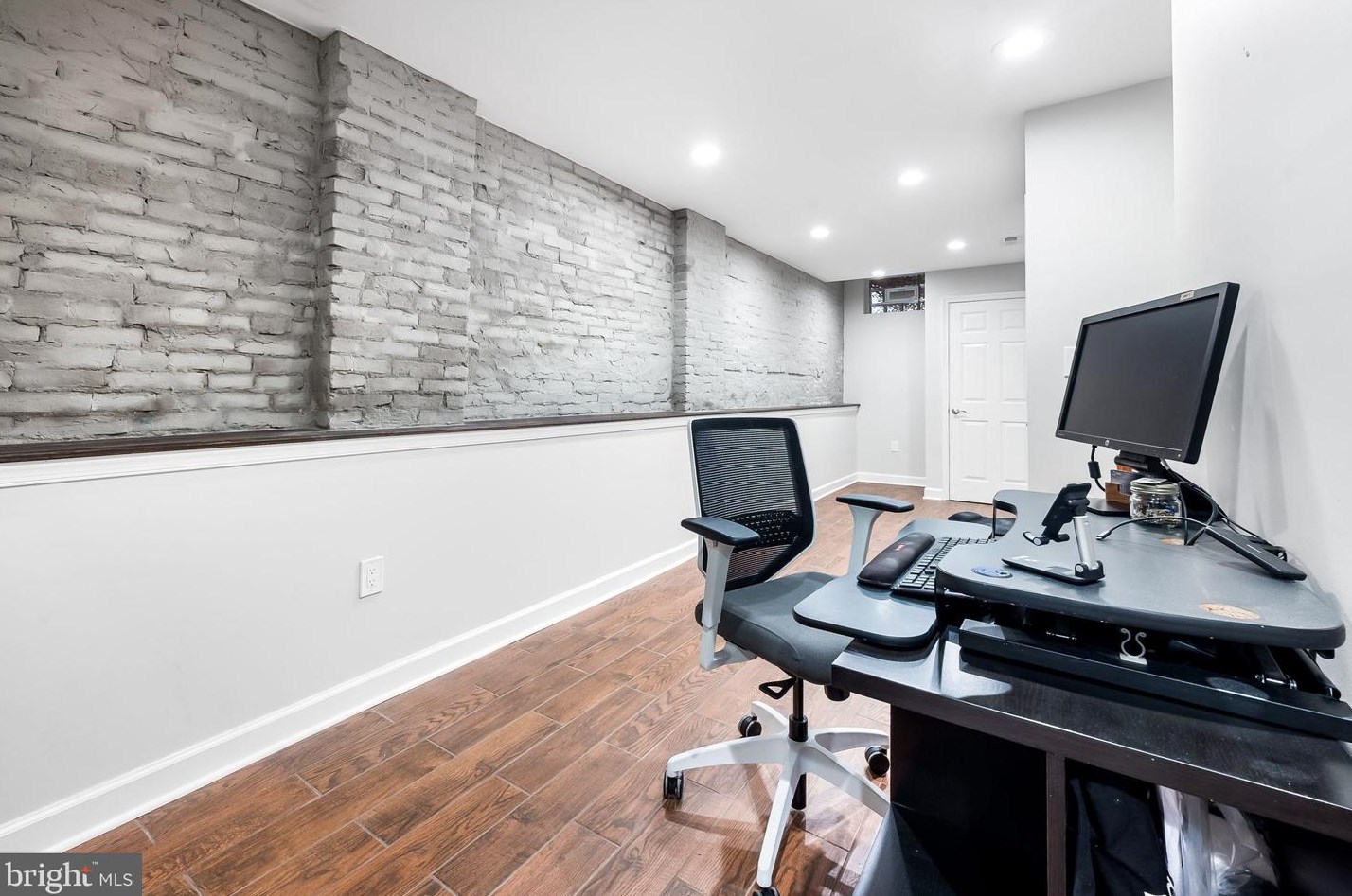 617 33 St, Baltimore MD 21211-2710 exterior