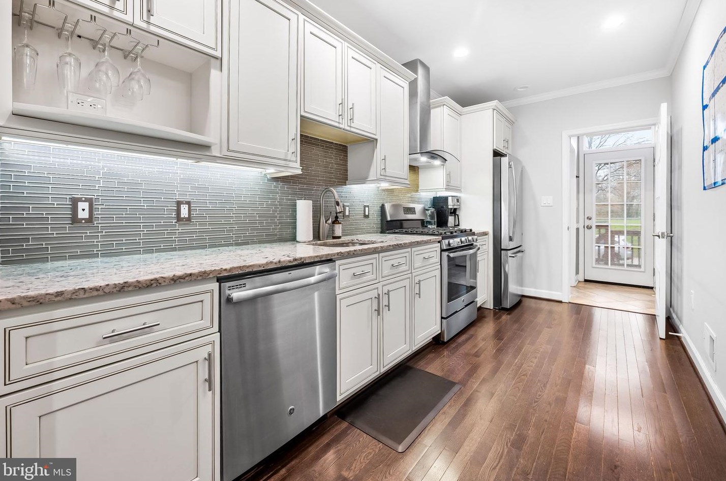 617 33 St, Baltimore MD 21211-2710 exterior