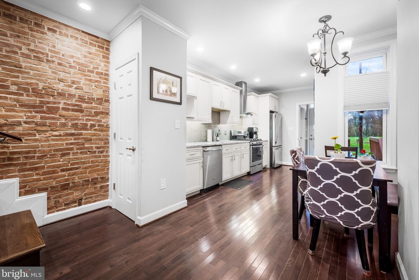 617 33 St, Baltimore MD 21211-2710 exterior