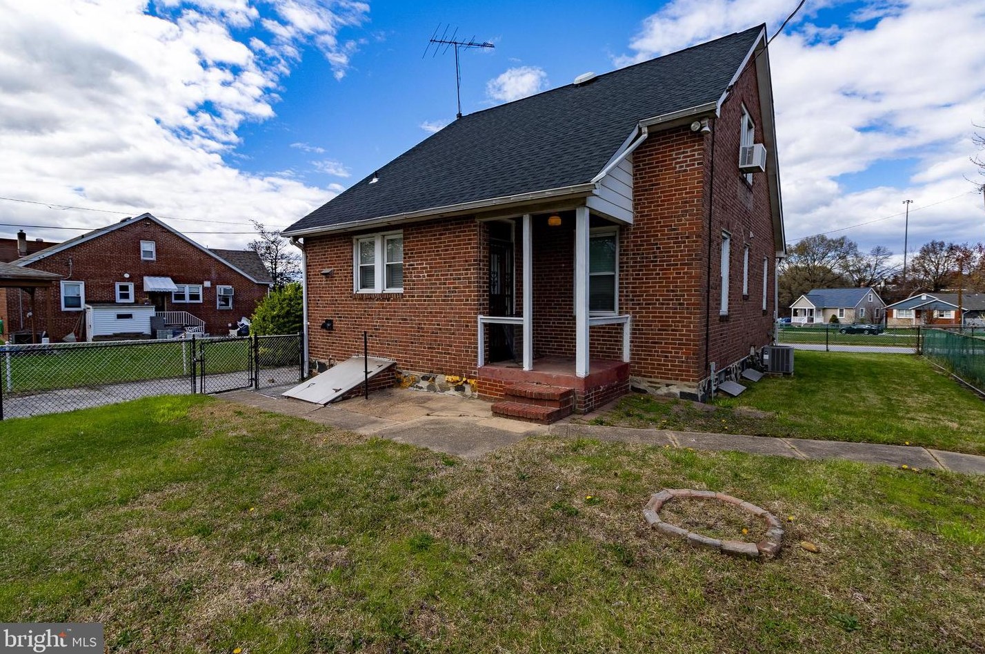 6623 Bushey St, Baltimore MD  21224-3014 exterior