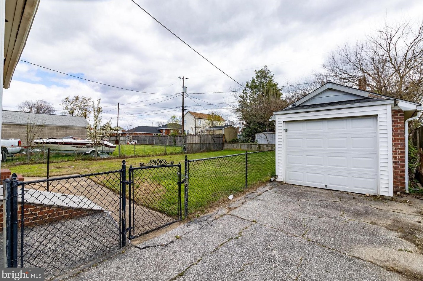 6623 Bushey St, Baltimore MD  21224-3014 exterior