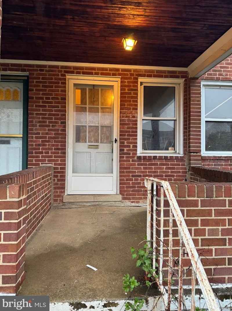315 Imla St, Baltimore, MD 21224-2808