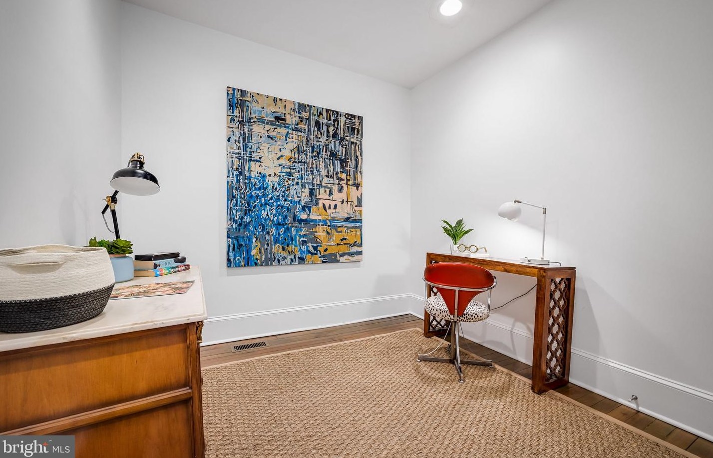 1427 John St, Baltimore MD  21217-4223 exterior