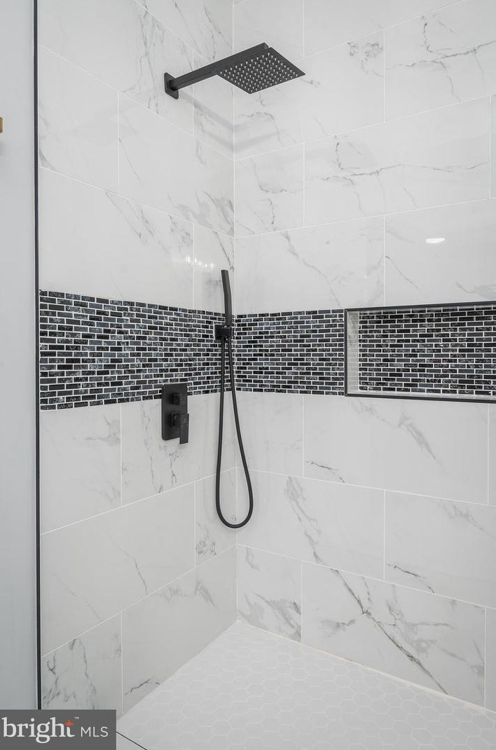 223 Linwood Ave, Baltimore MD  21224-1213 exterior