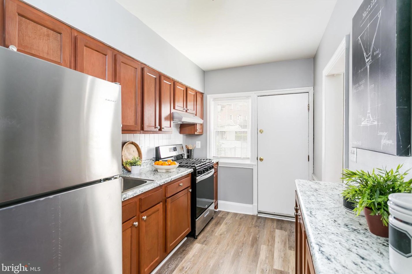 5512 Frederick Ave, Baltimore MD  21228-2103 exterior
