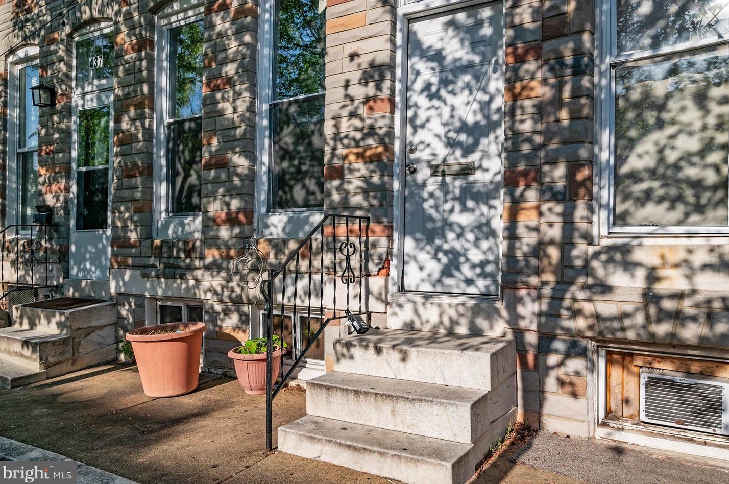 435 Milton Ave, Baltimore MD  21224-1014 exterior