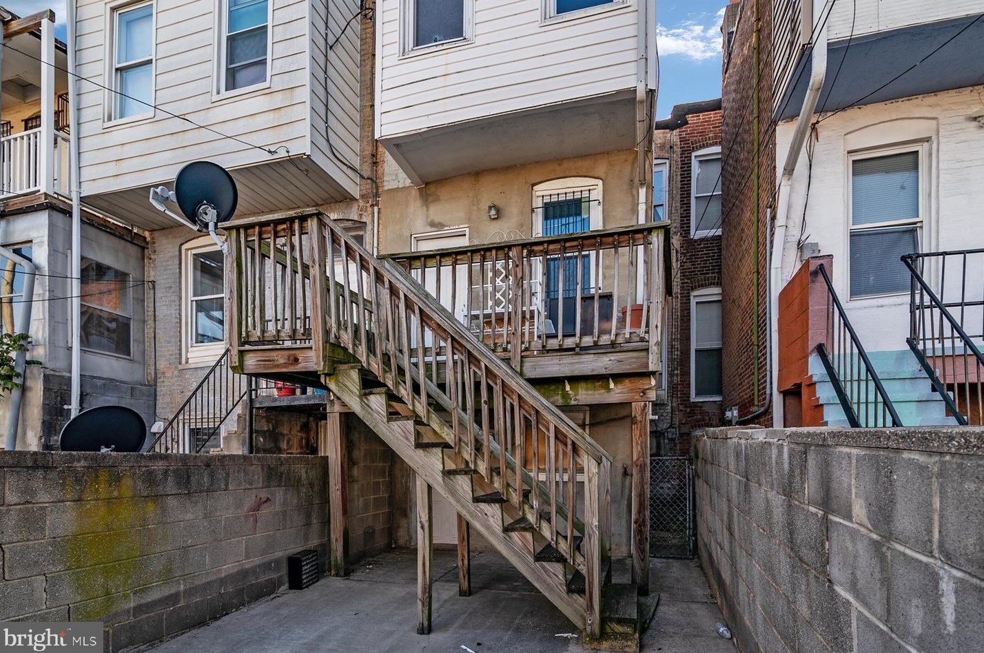435 Milton Ave, Baltimore MD  21224-1014 exterior