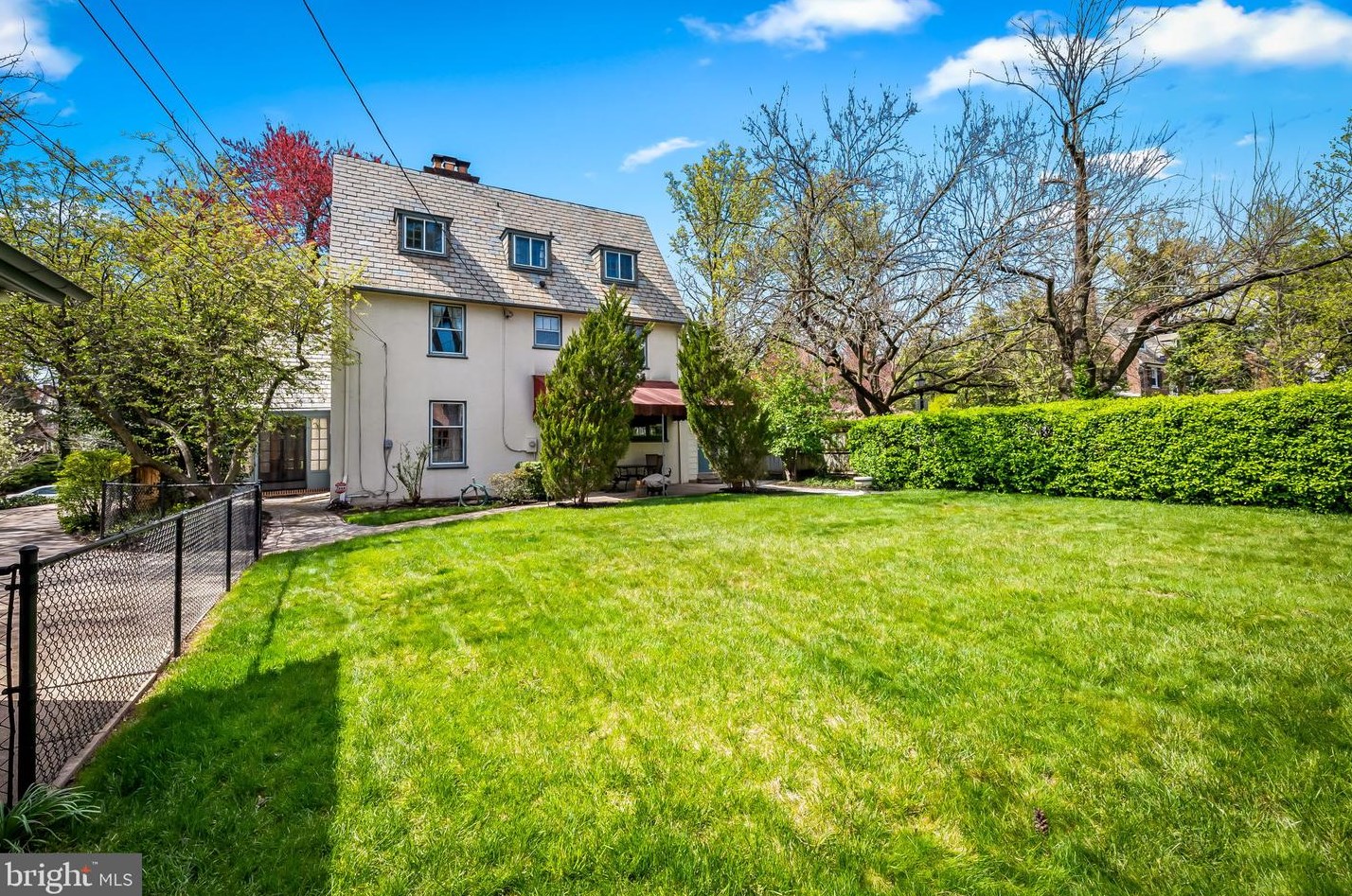 3819 Juniper Rd, Baltimore MD 21218-1828 exterior