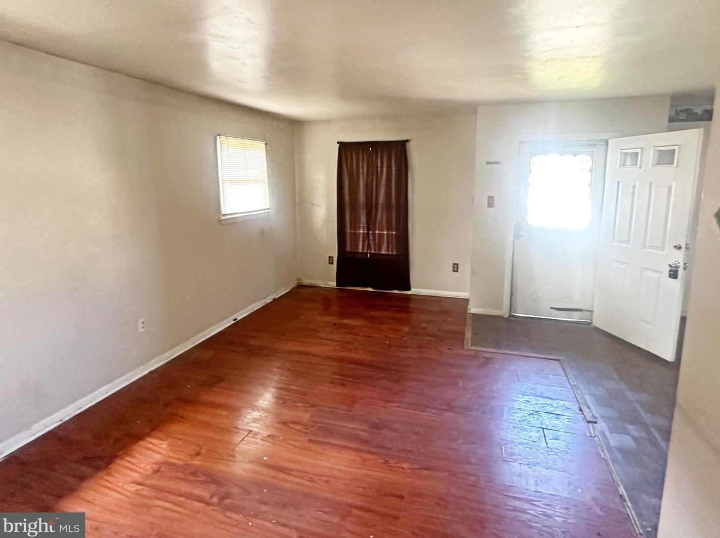 3655 Hineline Rd, Baltimore MD 21229-5154 exterior