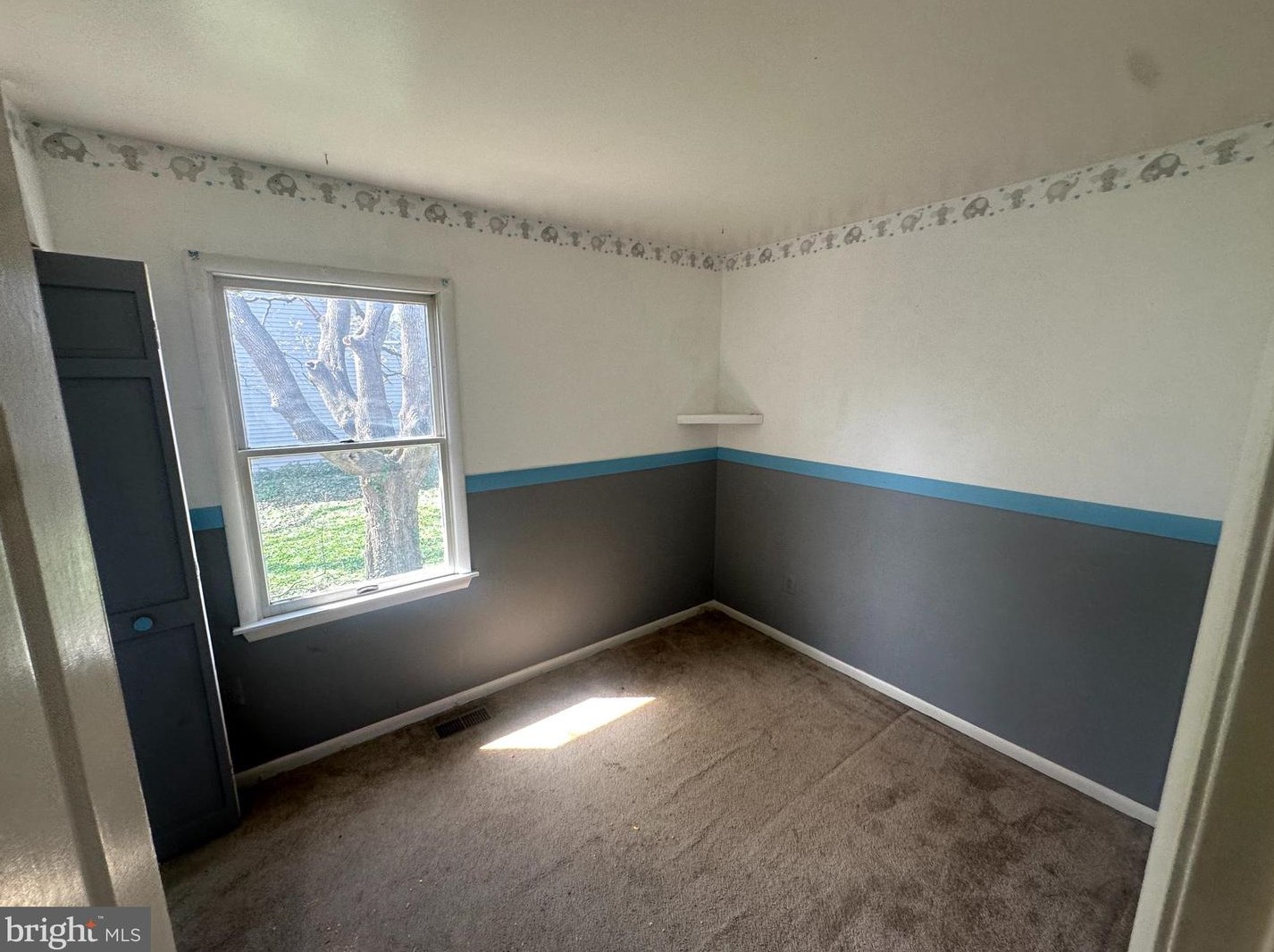 3655 Hineline Rd, Baltimore MD 21229-5154 exterior