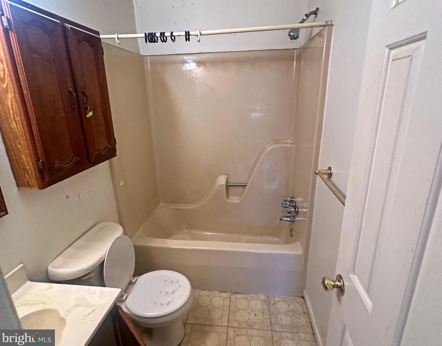 3655 Hineline Rd, Baltimore MD 21229-5154 exterior