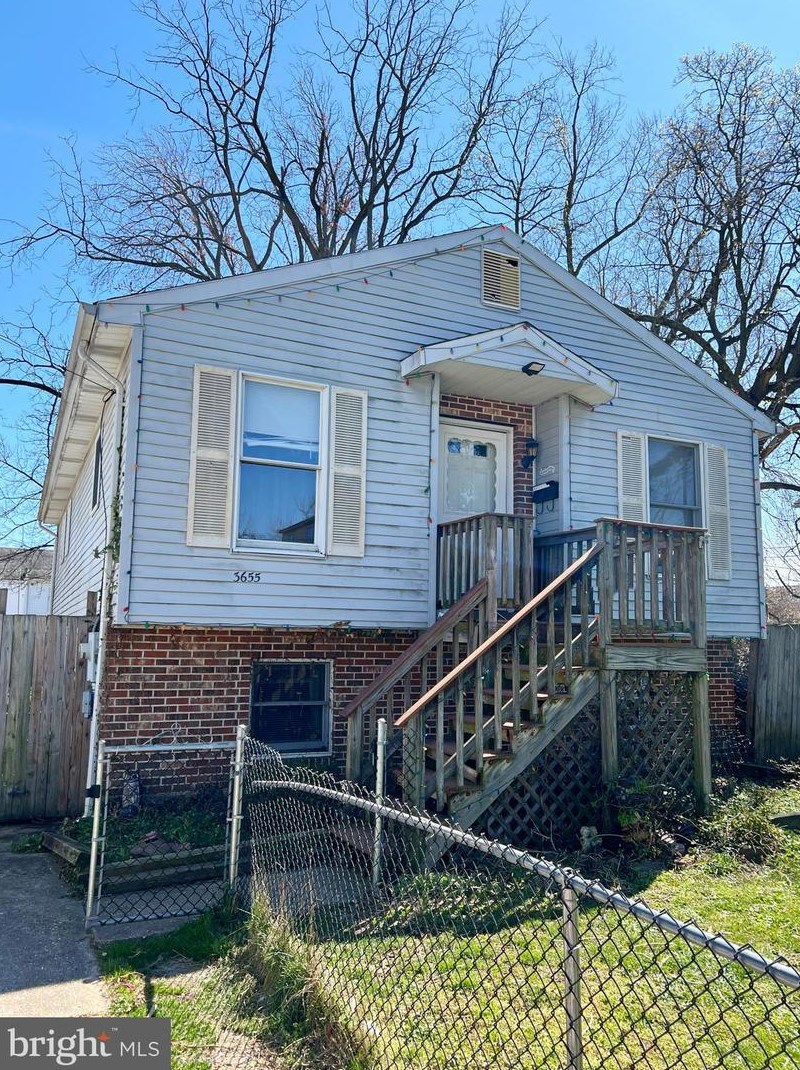 3655 Hineline Rd, Baltimore, MD 21229-5154