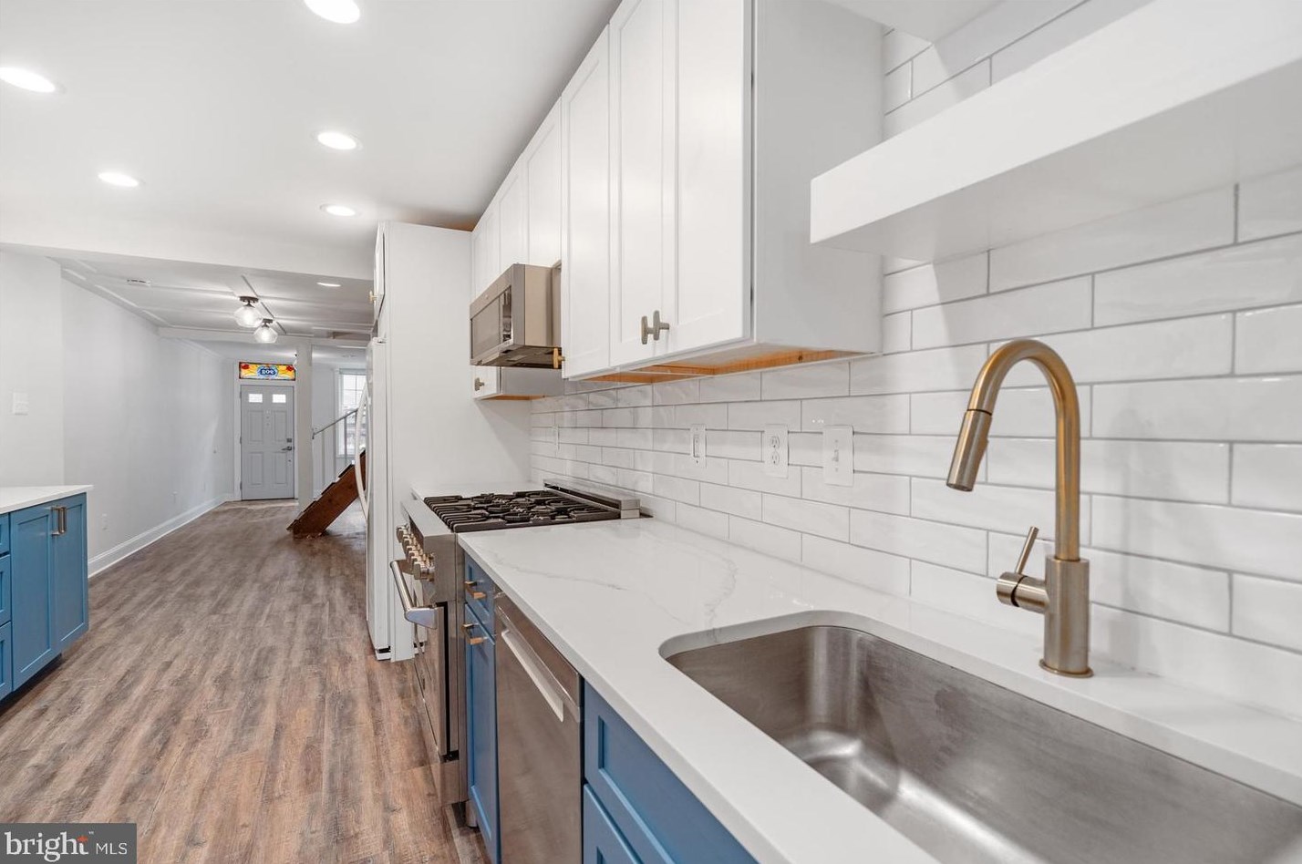 902 Harden Ct, Baltimore MD 21230-4014 exterior