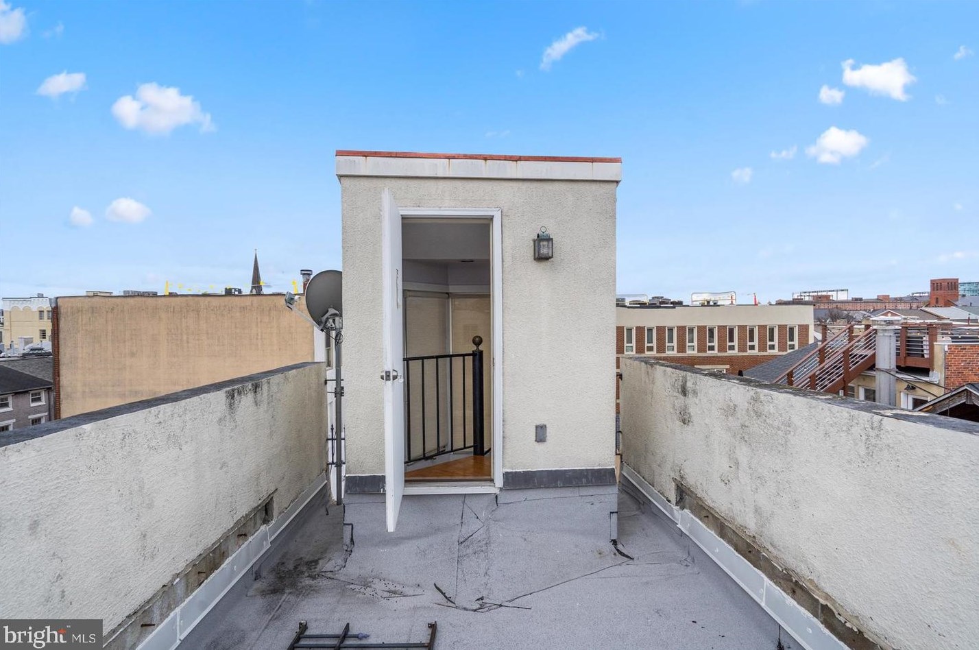 902 Harden Ct, Baltimore MD 21230-4014 exterior