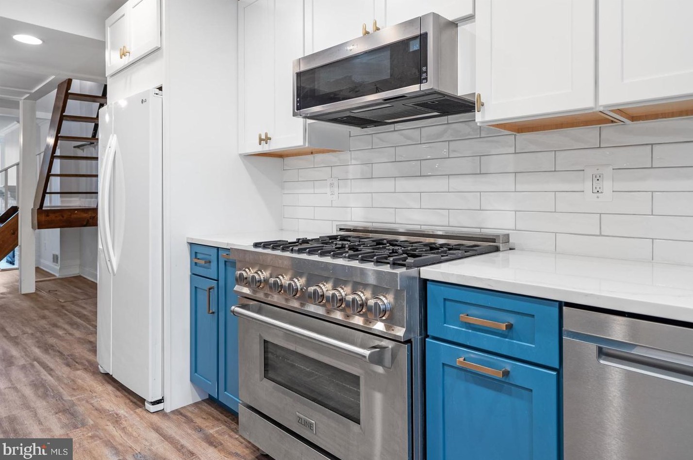 902 Harden Ct, Baltimore MD 21230-4014 exterior