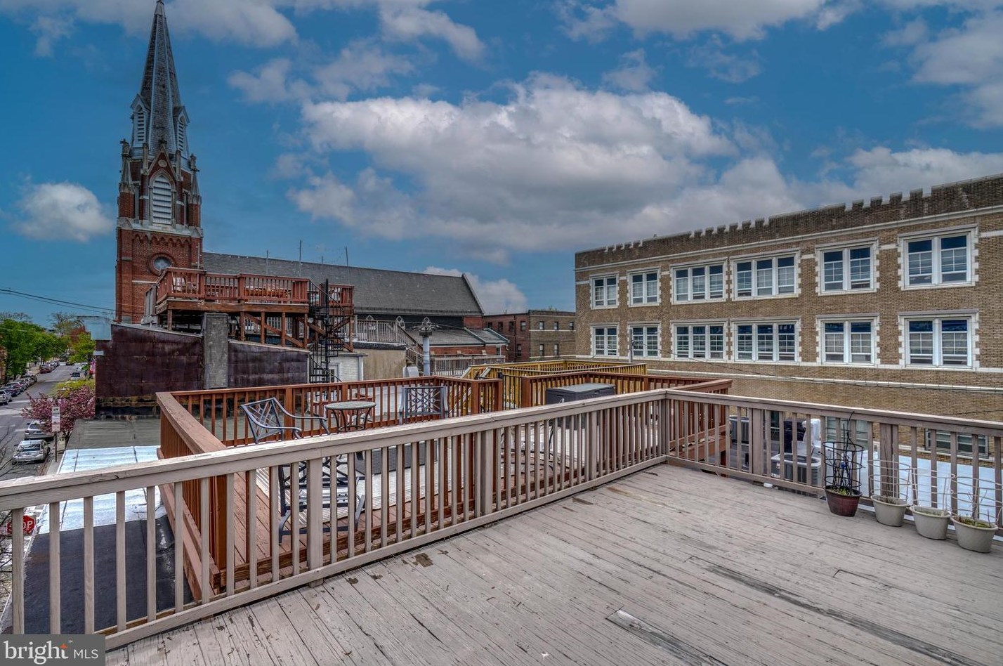 1288 Riverside Ave, Baltimore MD  21230-6317 exterior
