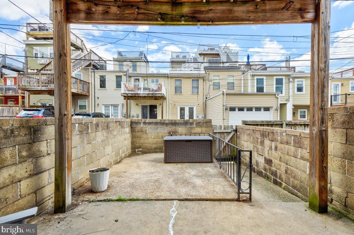 927 Bouldin St, Baltimore MD  21224-5020 exterior